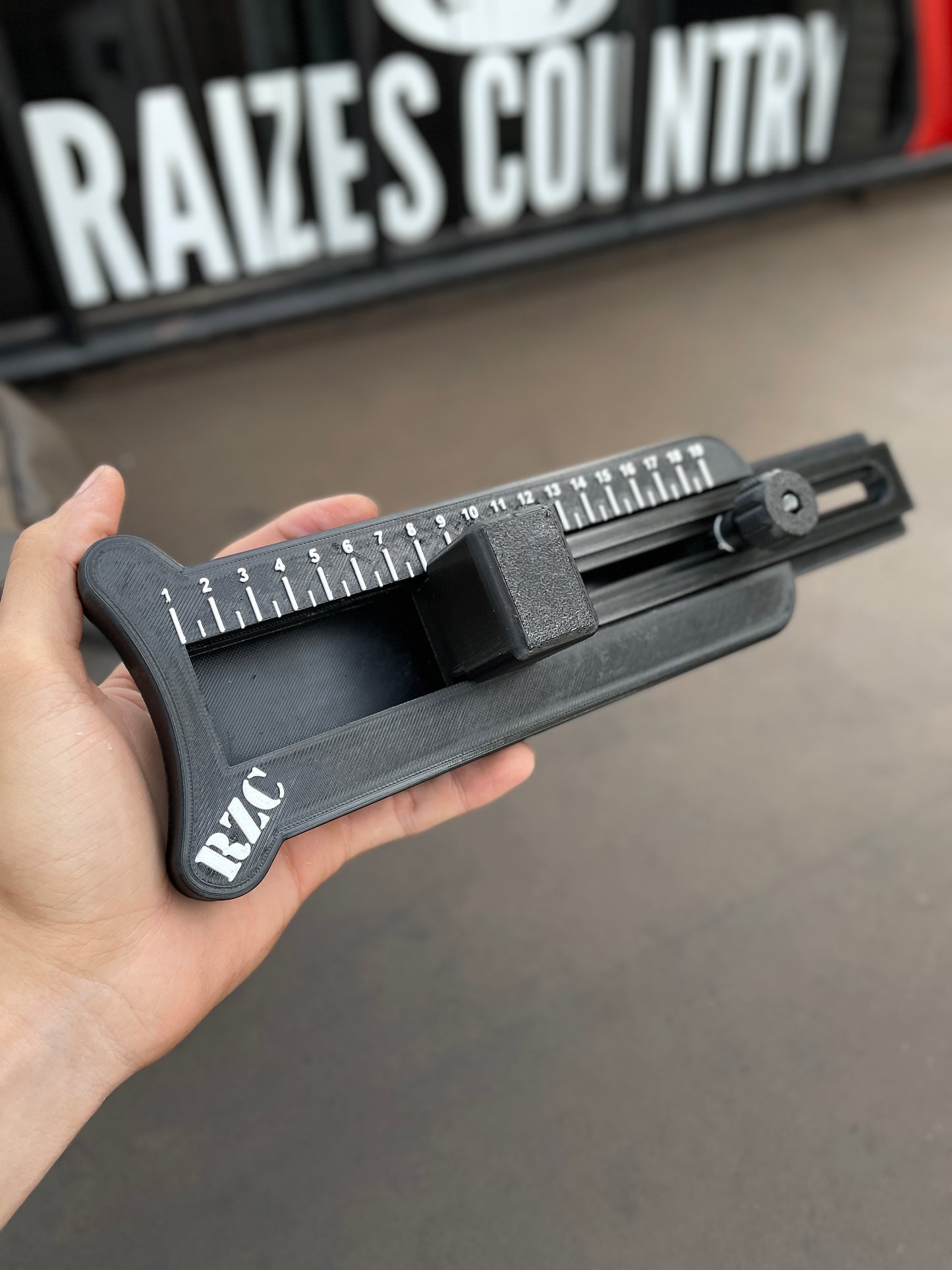 Cortador de Aba de Chapéu RZC